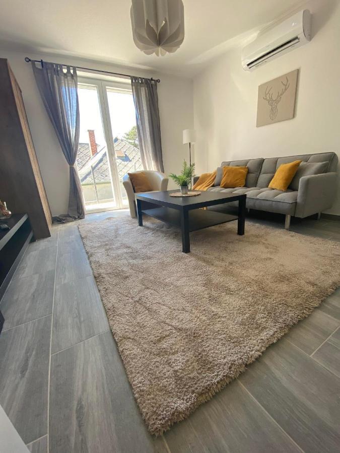 Malna Vendeghaz Siofok Apartment Ngoại thất bức ảnh