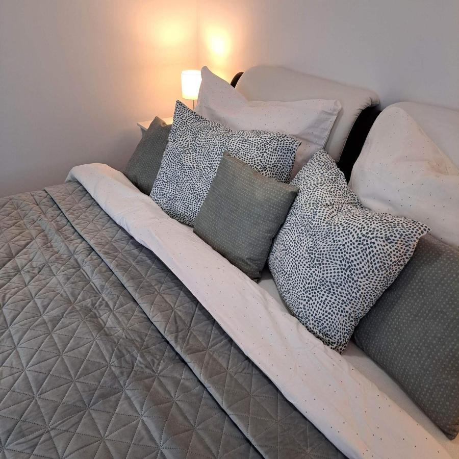 Malna Vendeghaz Siofok Apartment Ngoại thất bức ảnh