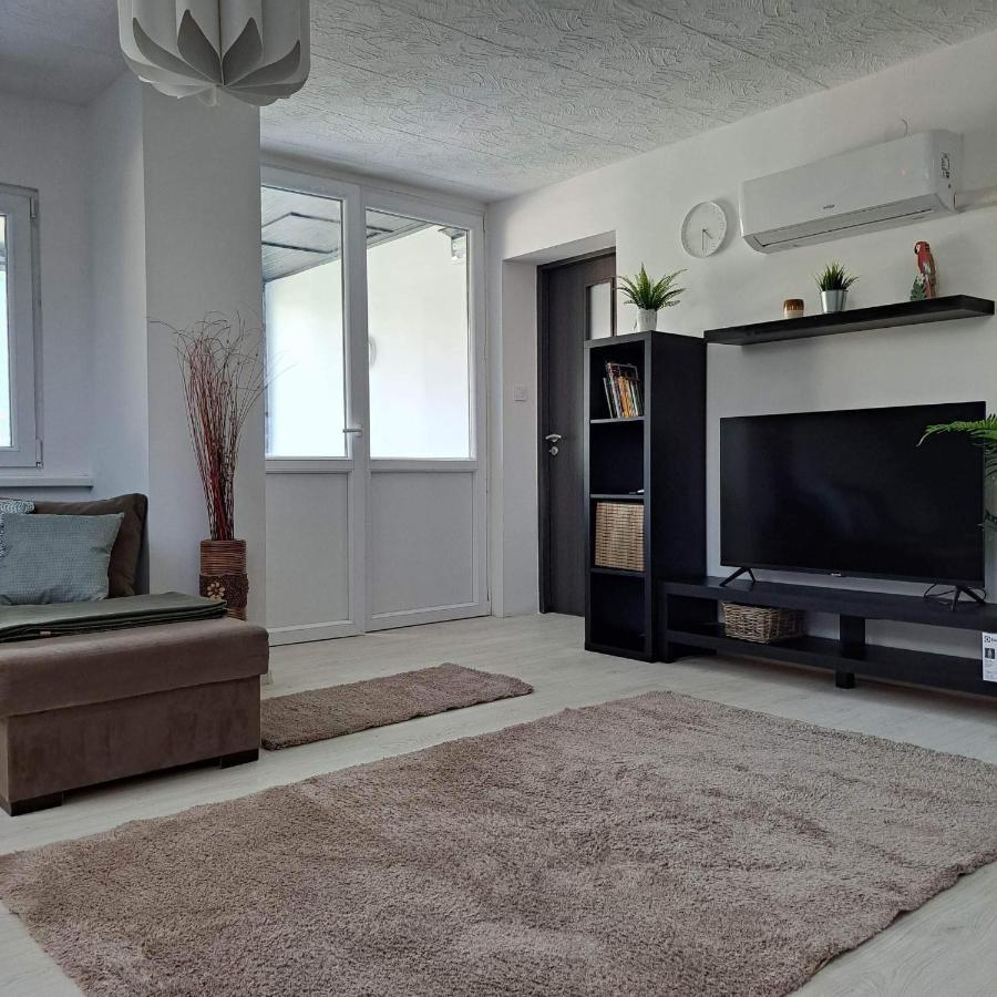 Malna Vendeghaz Siofok Apartment Ngoại thất bức ảnh